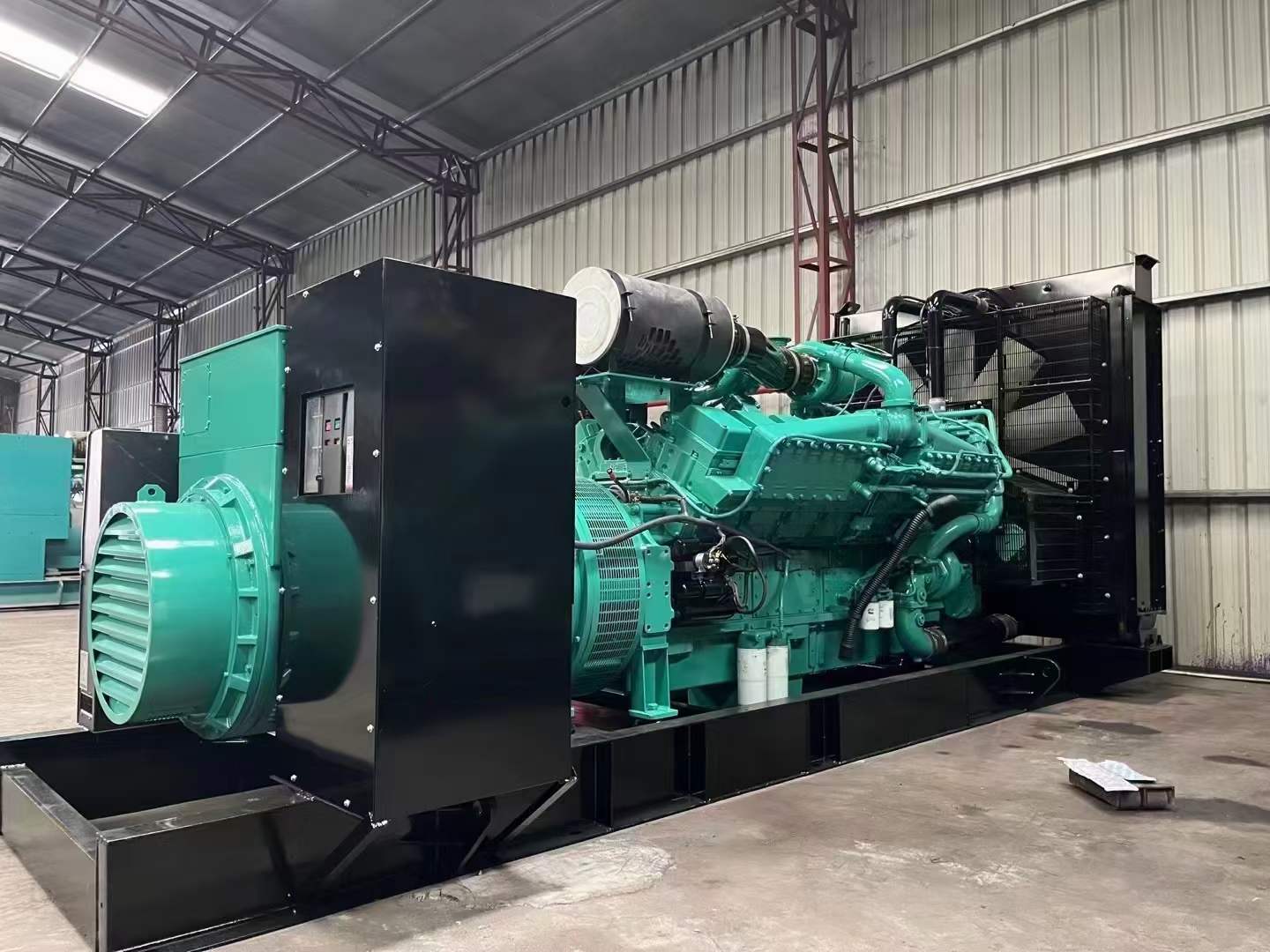 浚县如何降低 800kW 柴油发电机输出电流的波动？
